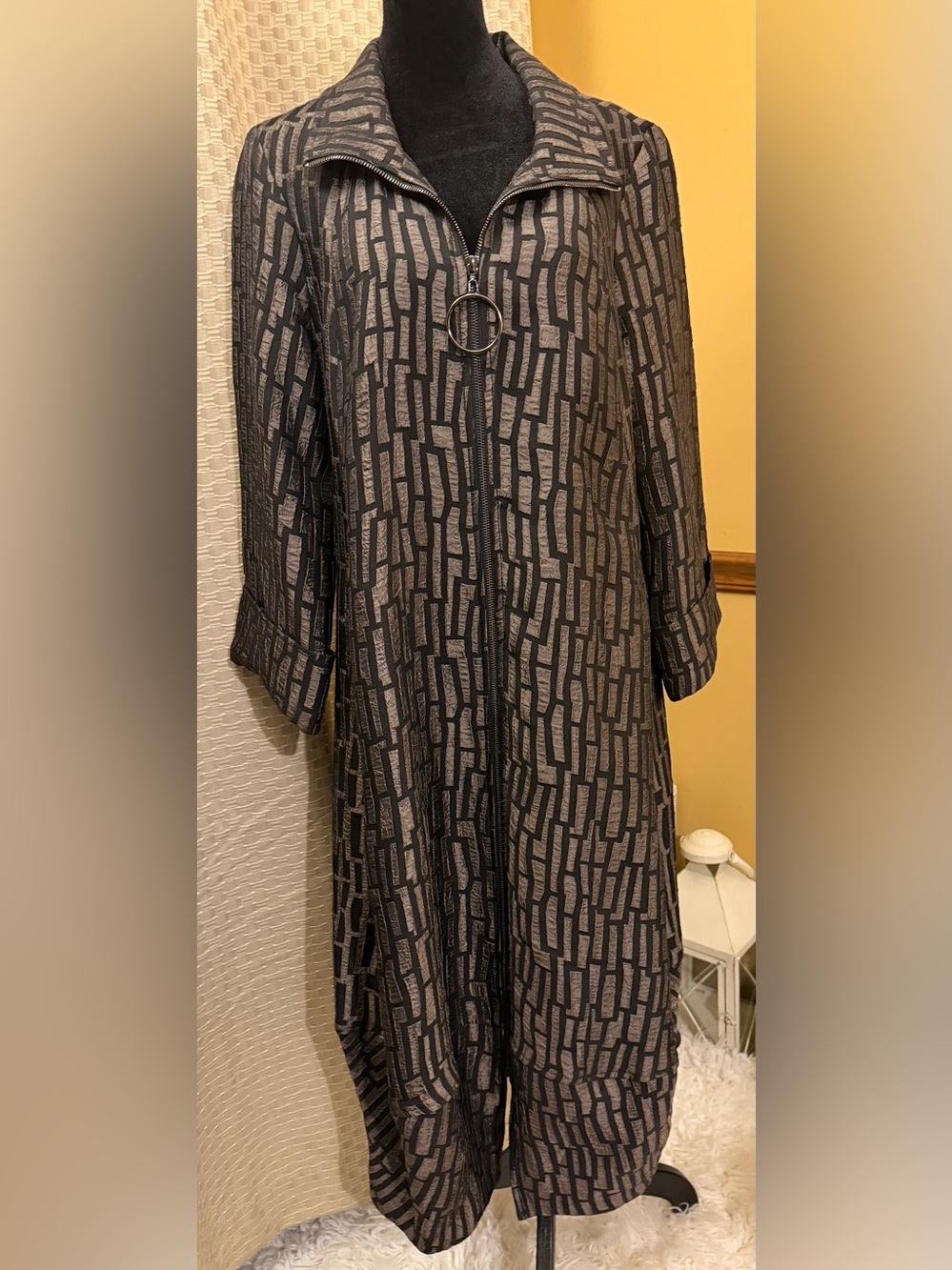 IC By Connie K NWOT Women's Textured Zip-Front Long Sleeve Jacket/Coat
